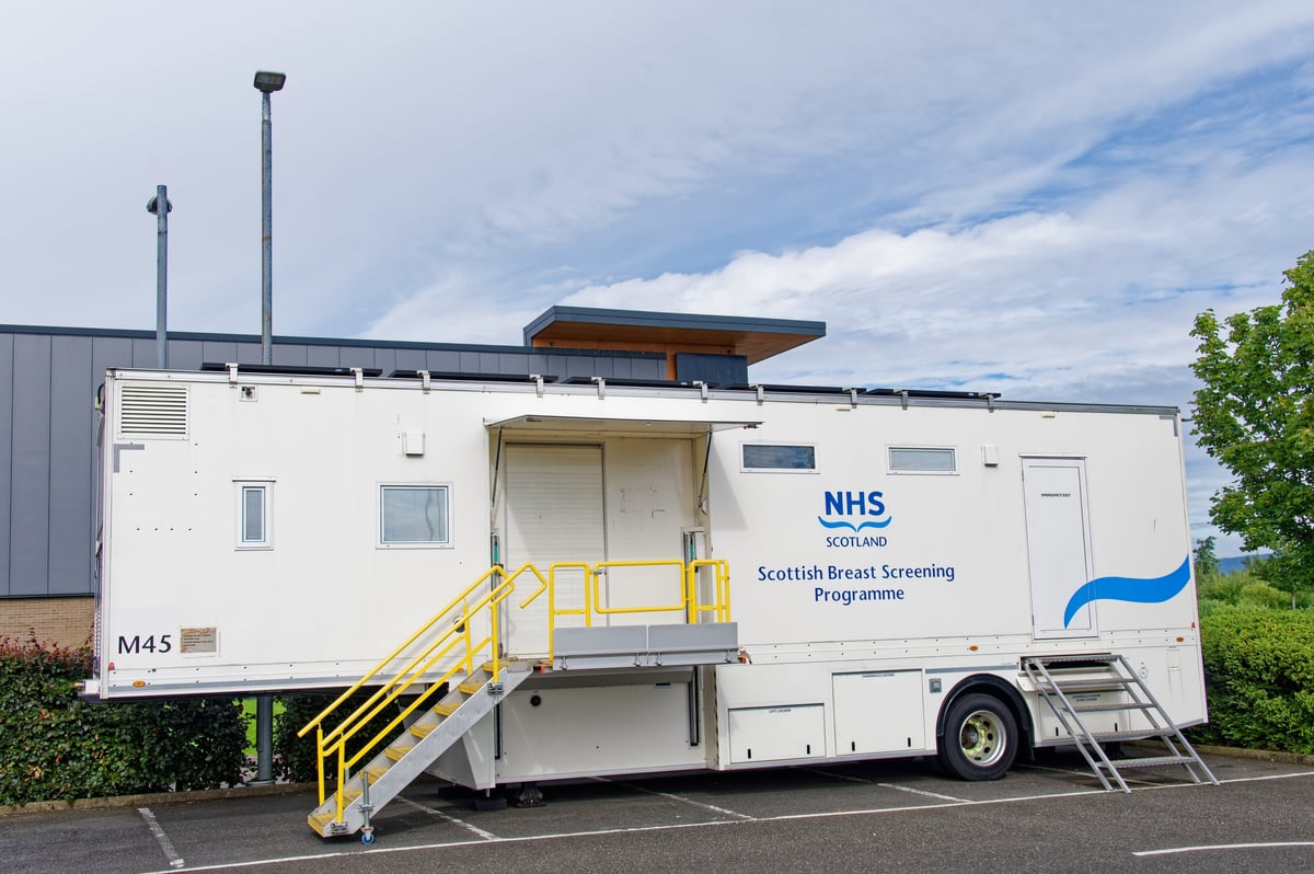 Medical transportation vehicle for healthcare services